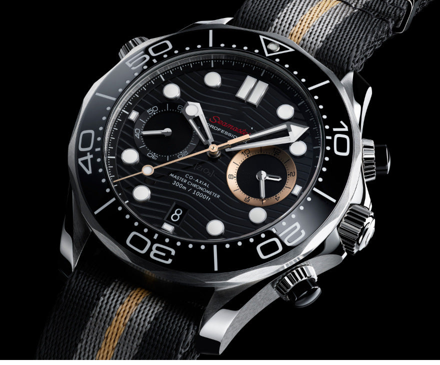 Men's Quartz Watch With Round Dial And Crystal Glass Mirror Featuring Nylon Belt Strap And Pin Buckle