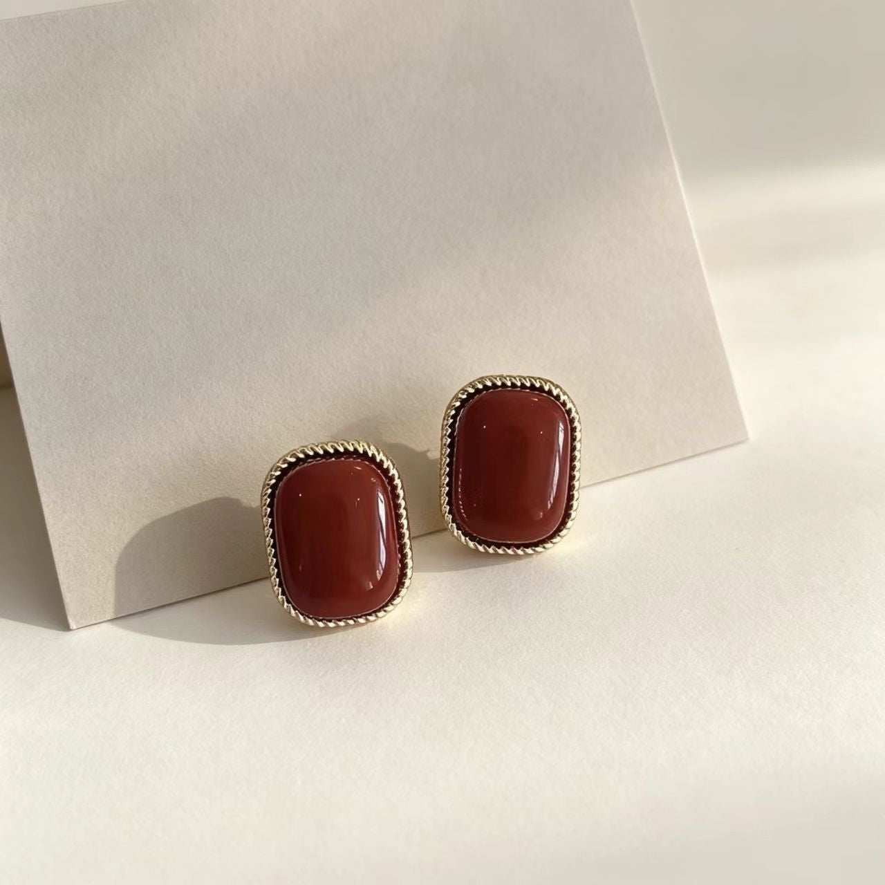Heart Shape Earrings For Women Featuring Electroplated Alloy With Resin Ear Pins And Artificial Pearl Inlay