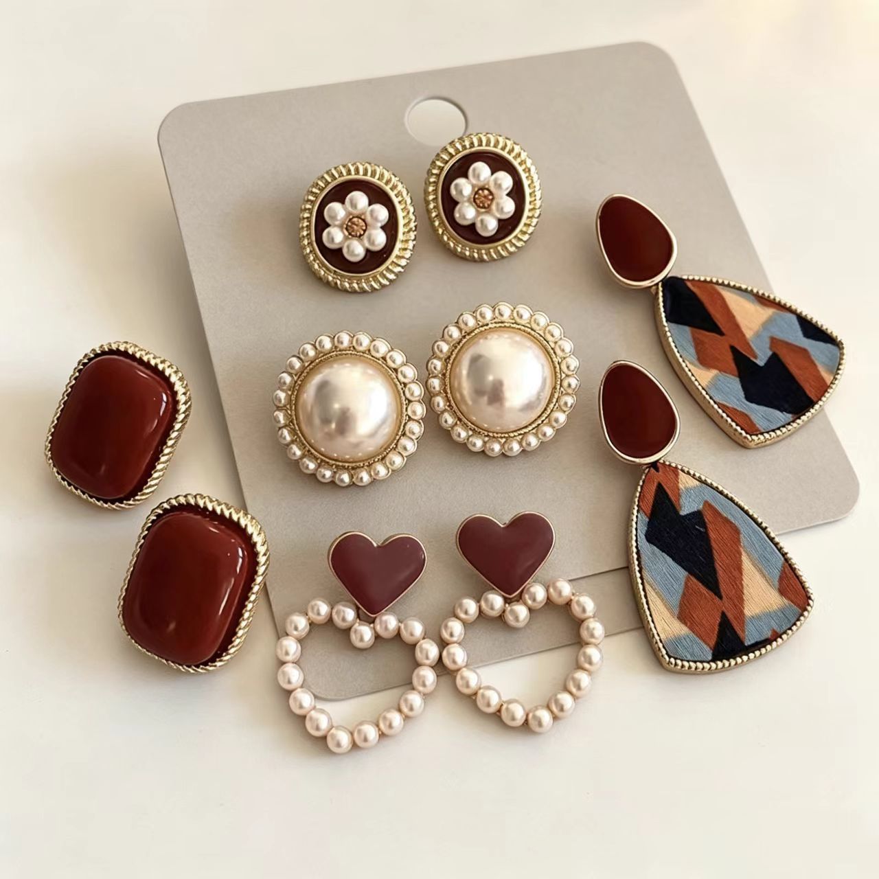 Heart Shape Earrings For Women Featuring Electroplated Alloy With Resin Ear Pins And Artificial Pearl Inlay