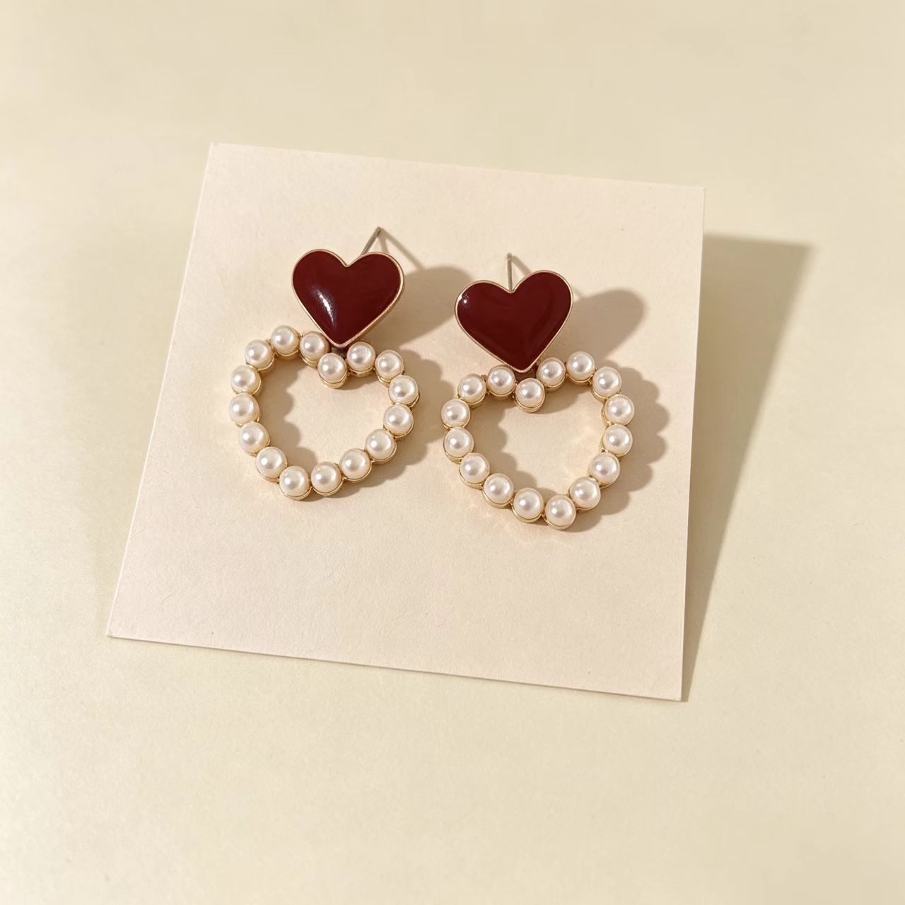 Heart Shape Earrings For Women Featuring Electroplated Alloy With Resin Ear Pins And Artificial Pearl Inlay