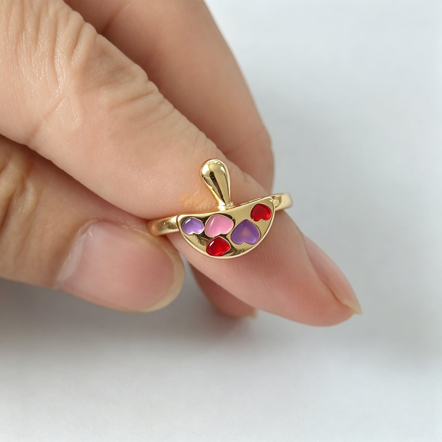 Heart Shape Alloy Rings For Women With Electroplated Gold Finish And Enamel Craftsmanship In Elegant Colour