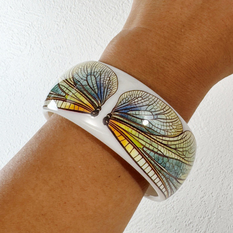Bohemian Three-dimensional Dragonfly Resin Bangle Featuring Unique Artistic Design