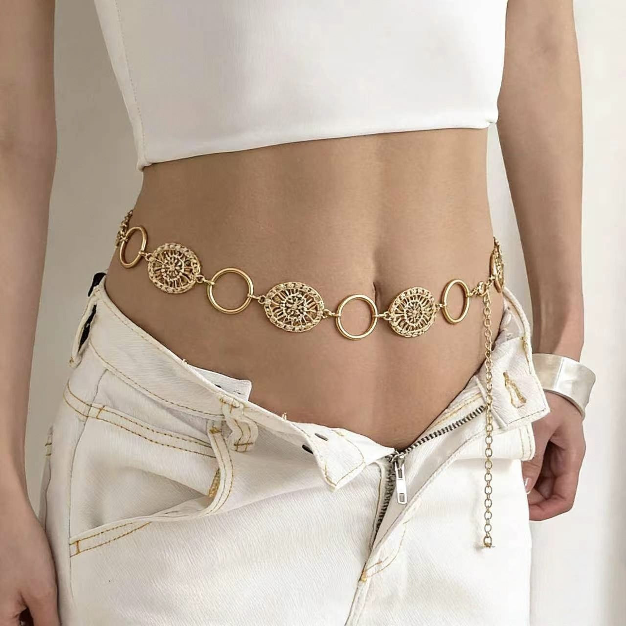 Ethnic Style Women's Pearl Waist Chain In Gold Alloy With Embossing Finish