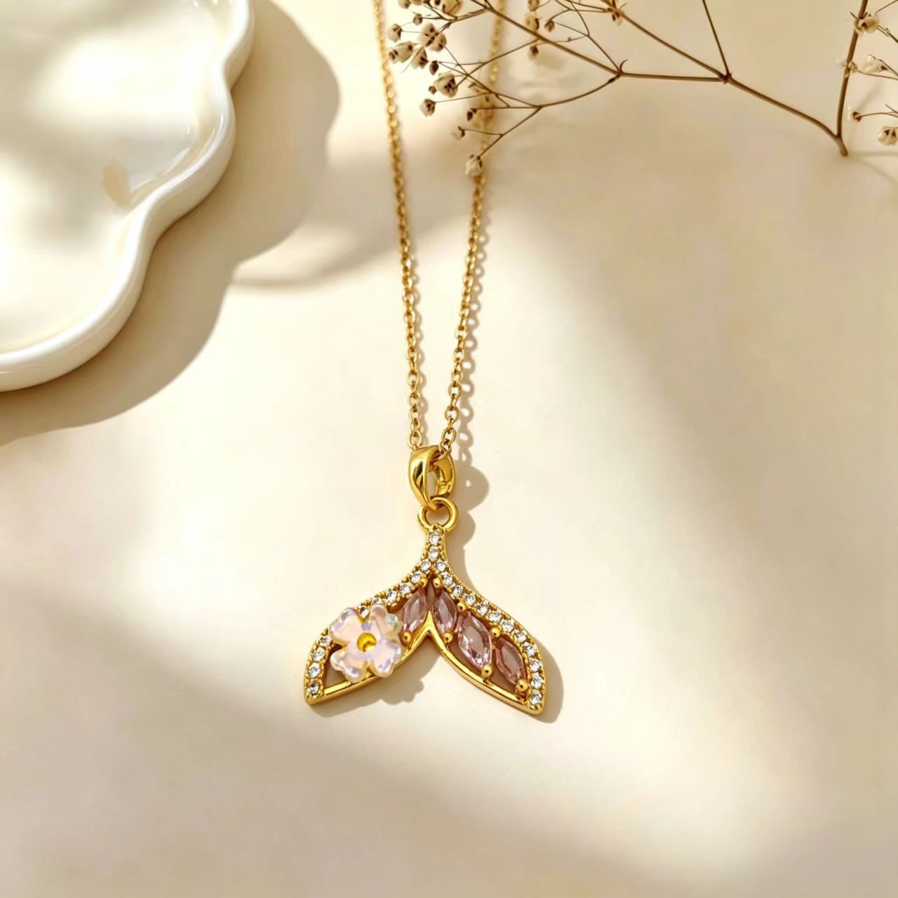 Fish Tail Gold Choker Necklace For Women In Golden Plated Titanium Steel With Copper Pendant And Cable Chain