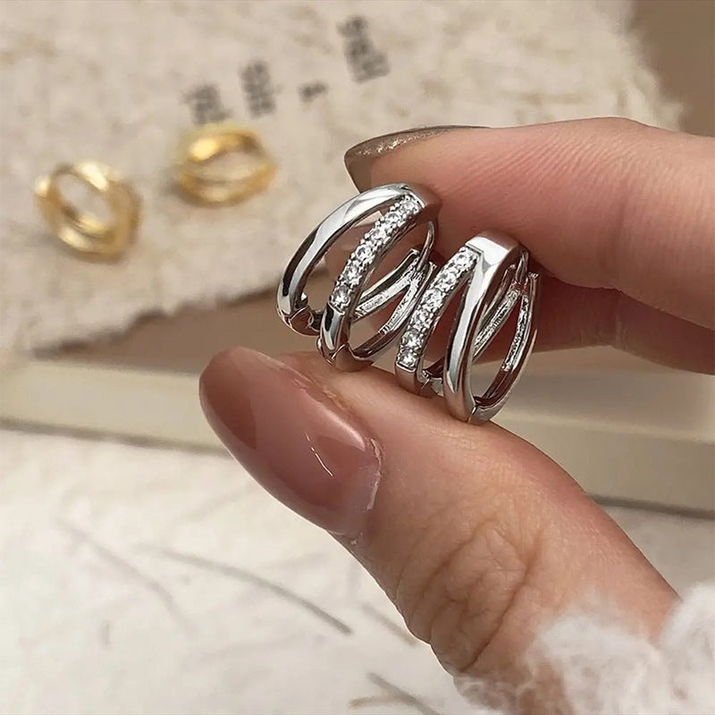 Luxurious Circle Hoop Earrings For Women In Copper Alloy With Golden Plated Bezel Setting And Zircon Inlay