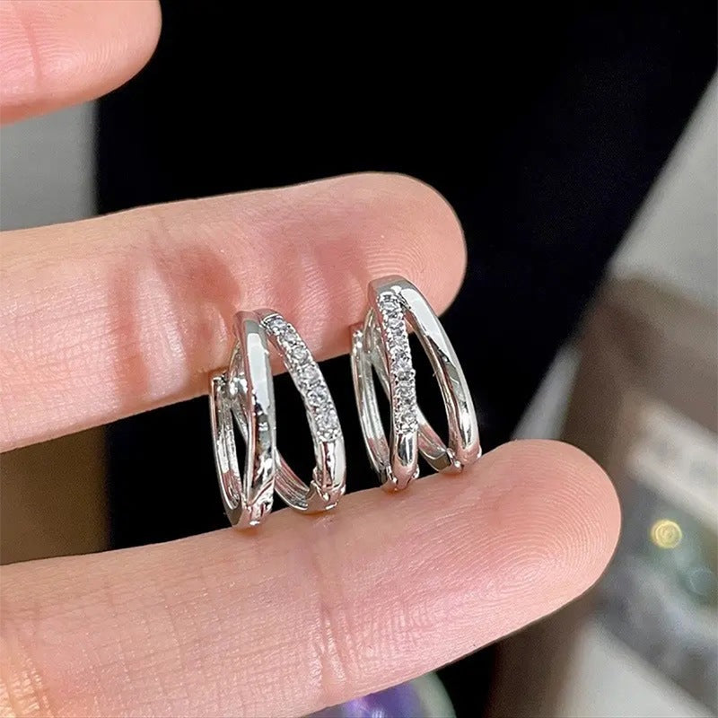 Luxurious Circle Hoop Earrings For Women In Copper Alloy With Golden Plated Bezel Setting And Zircon Inlay