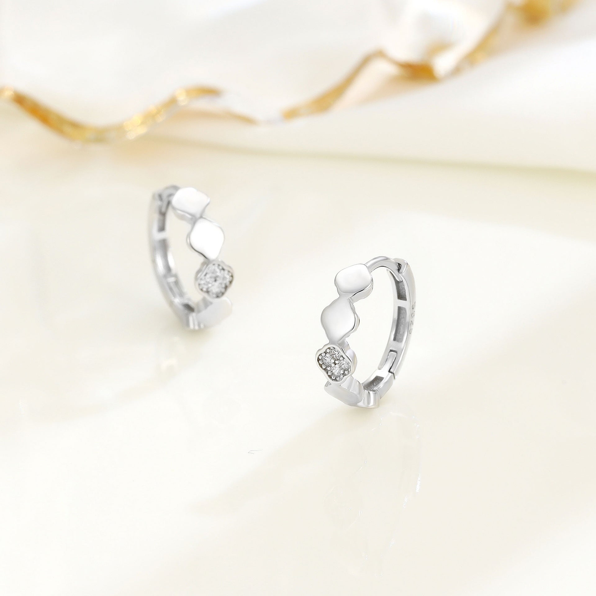 Lucky Heart Earrings For Women In 925 Sterling Silver Featuring New Style Design