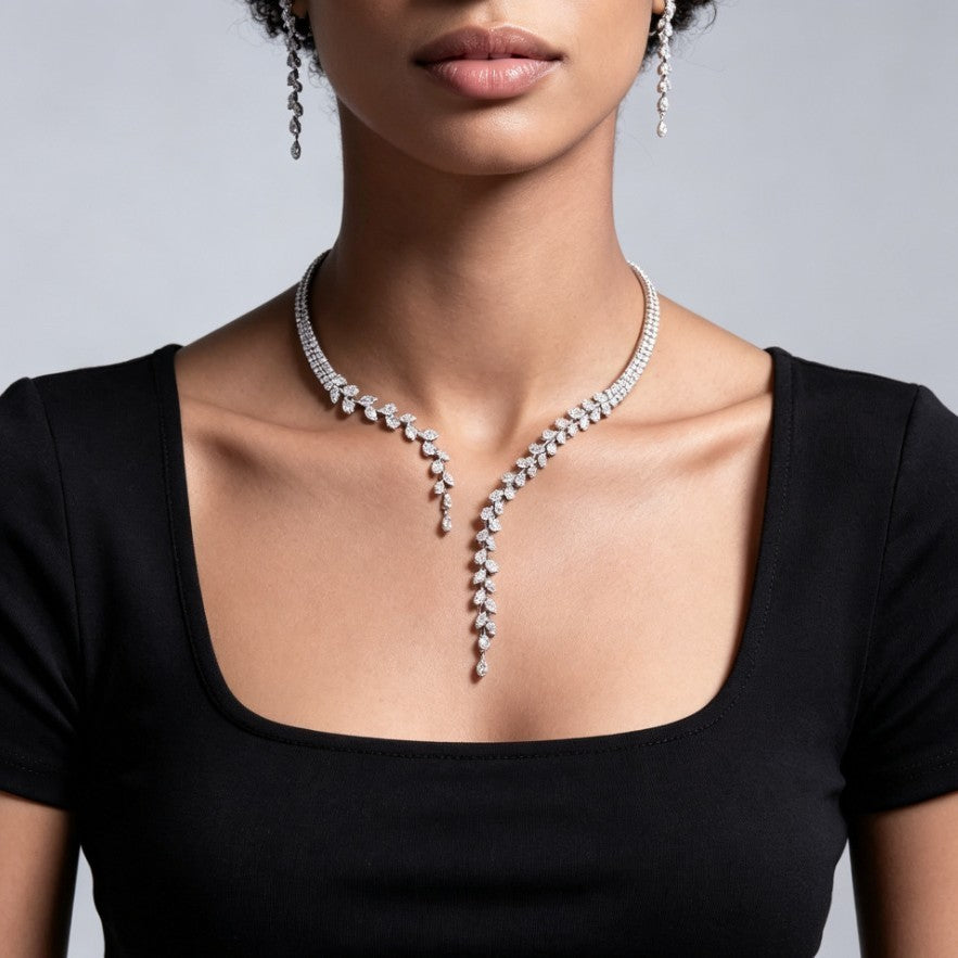 Gold Leaf Tassel Choker Necklace For Women Featuring Alloy Pendant With Rhinestone Inlay