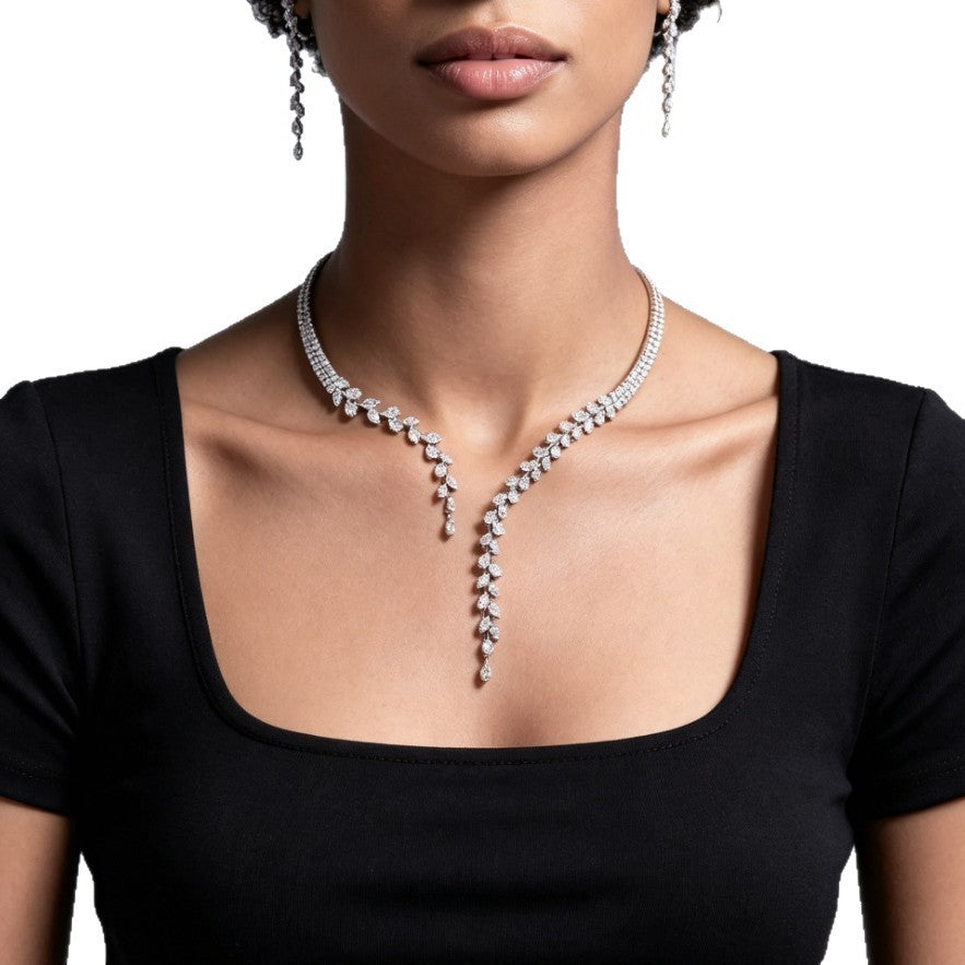 Gold Leaf Tassel Choker Necklace For Women Featuring Alloy Pendant With Rhinestone Inlay