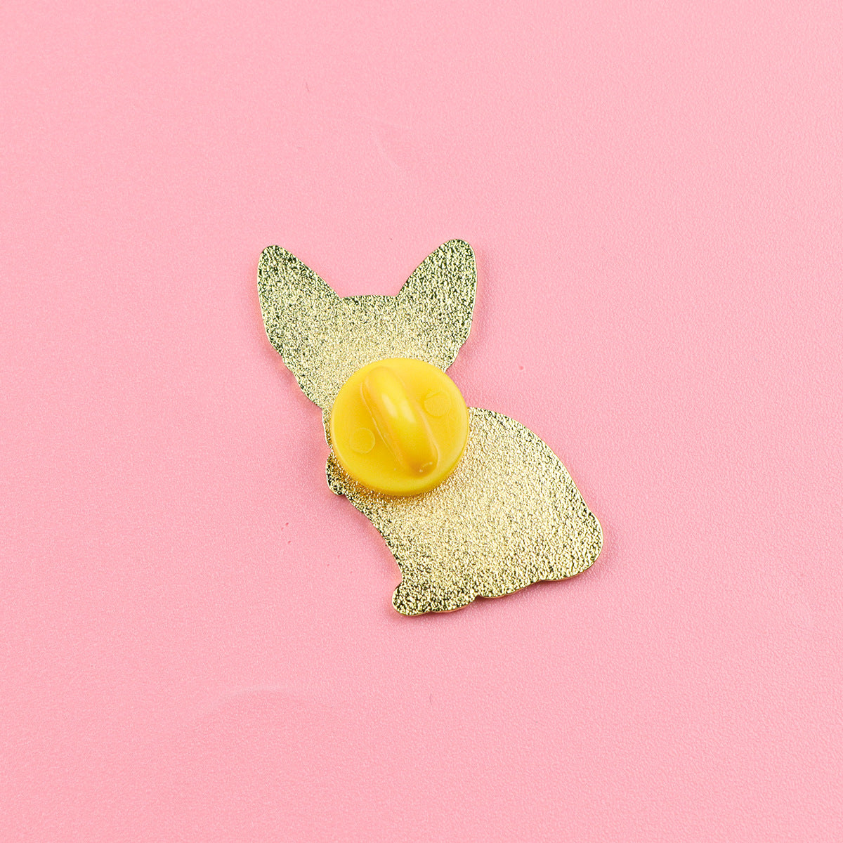 Cat Pin Made Of Zinc Alloy Featuring Electroplated Craftsmanship