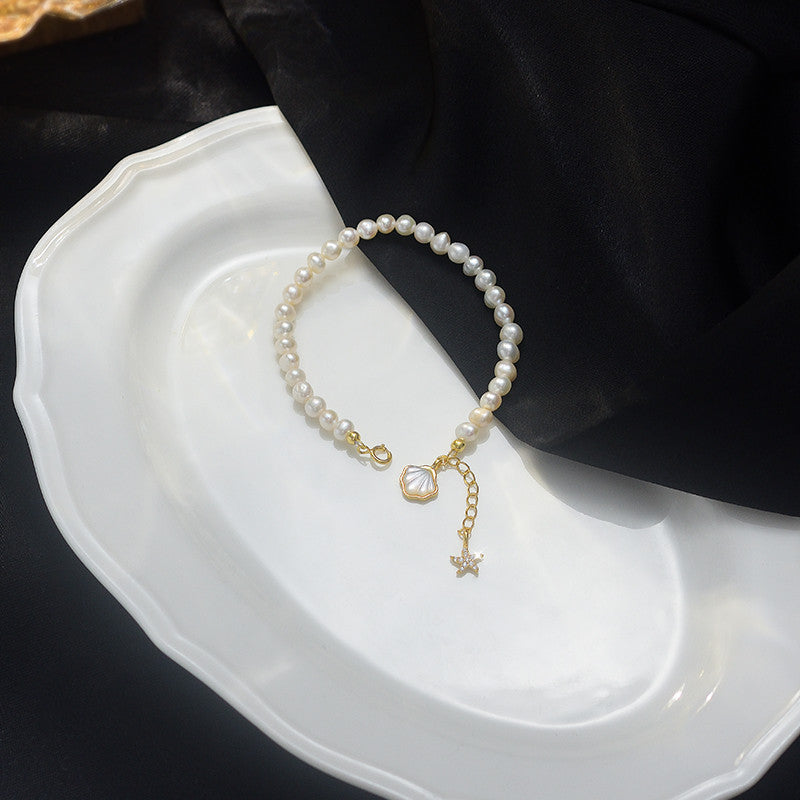 Baroque Style Freshwater Pearl Shell Bracelet For Women Featuring Unique Baroque Pearl Inlay