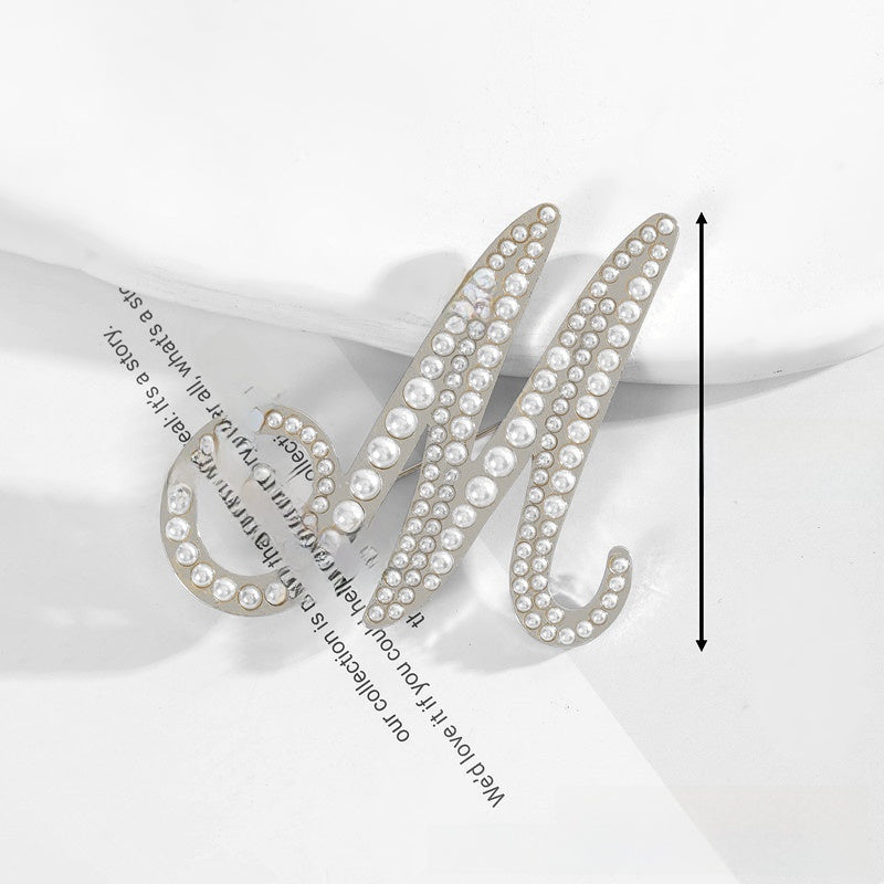 Gold Alloy Pin Featuring Artificial Pearl Inlay With Elegant Pearl Craftsmanship