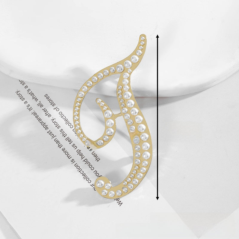 Gold Alloy Pin Featuring Artificial Pearl Inlay With Elegant Pearl Craftsmanship