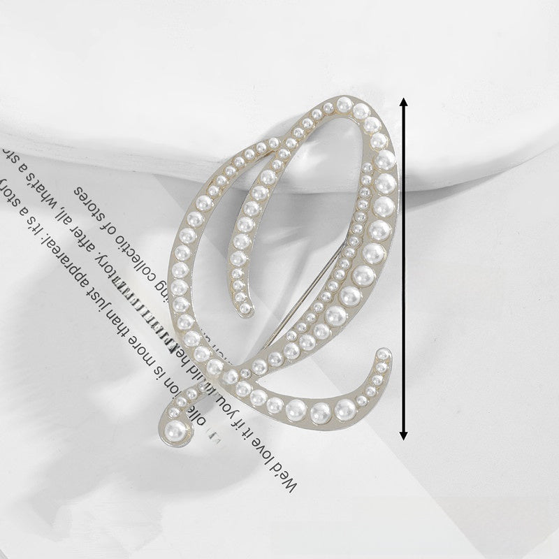 Gold Alloy Pin Featuring Artificial Pearl Inlay With Elegant Pearl Craftsmanship