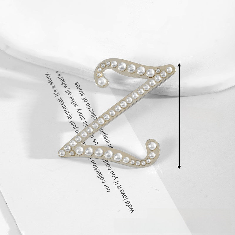 Gold Alloy Pin Featuring Artificial Pearl Inlay With Elegant Pearl Craftsmanship