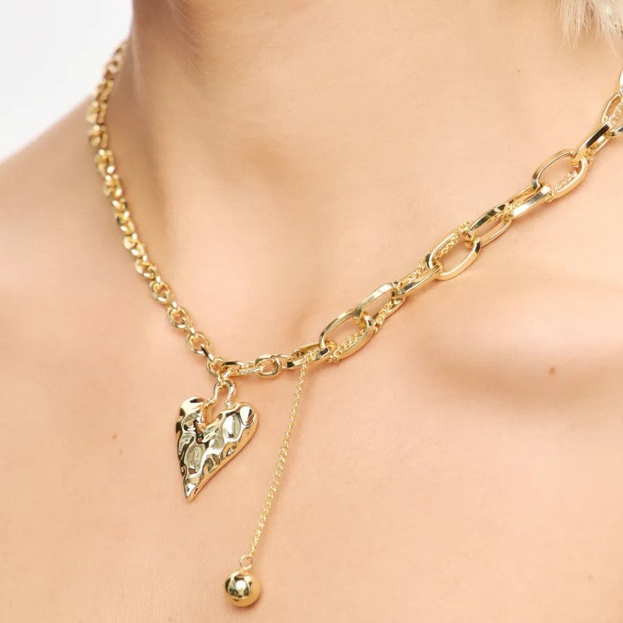 Exaggerated Heart Shape Pendant For Women In Gold With Electroplated Zinc Alloy, 1 Set