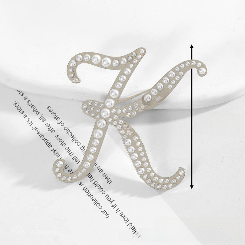 Gold Alloy Pin Featuring Artificial Pearl Inlay With Elegant Pearl Craftsmanship