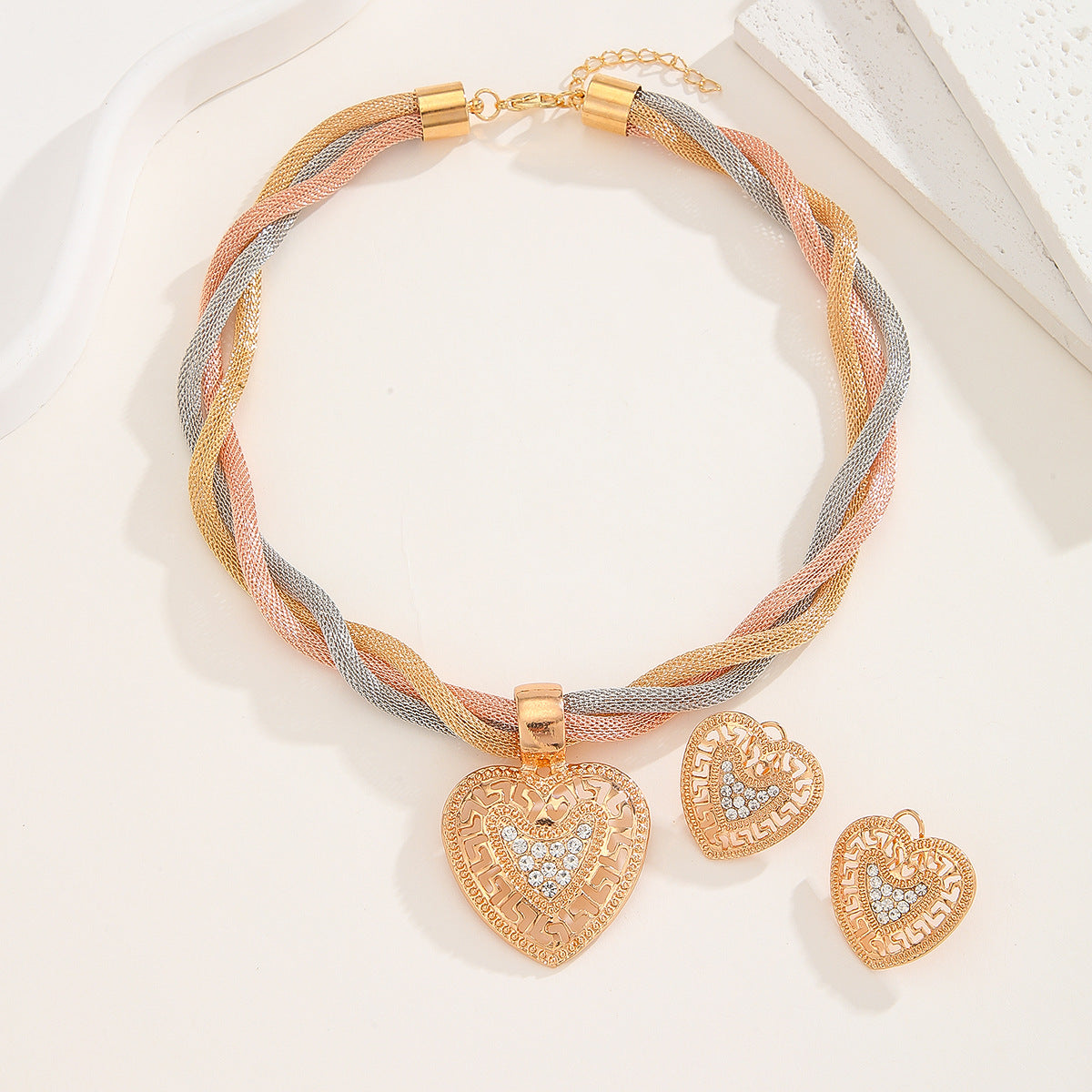 Exaggerated Heart Shape Necklace For Women With Electroplated Zinc And Rhinestone Inlay, Featuring A Tennis Chain