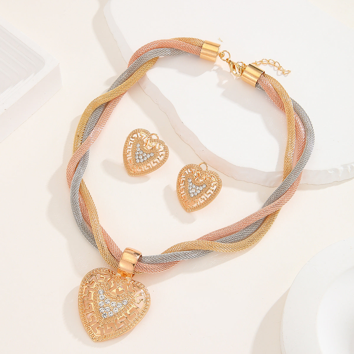 Exaggerated Heart Shape Necklace For Women With Electroplated Zinc And Rhinestone Inlay, Featuring A Tennis Chain