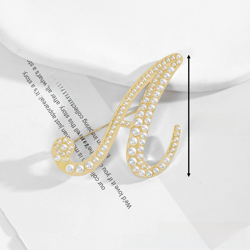 Gold Alloy Pin Featuring Artificial Pearl Inlay With Elegant Pearl Craftsmanship