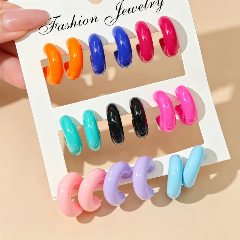 C Shape Earrings For Women Featuring Sweet Style With Resin Material And Iron Ear Pins In Multicolor