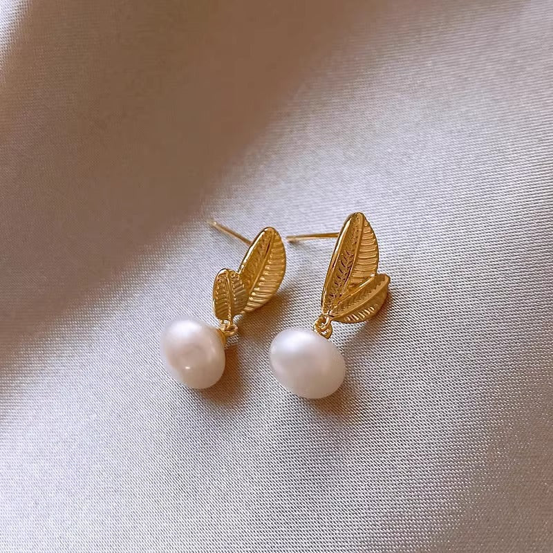 Asymmetrical Leaf Stud Earrings For Women With 925 Sterling Silver Posts And Freshwater Pearl Inlay, Electroplated Copper