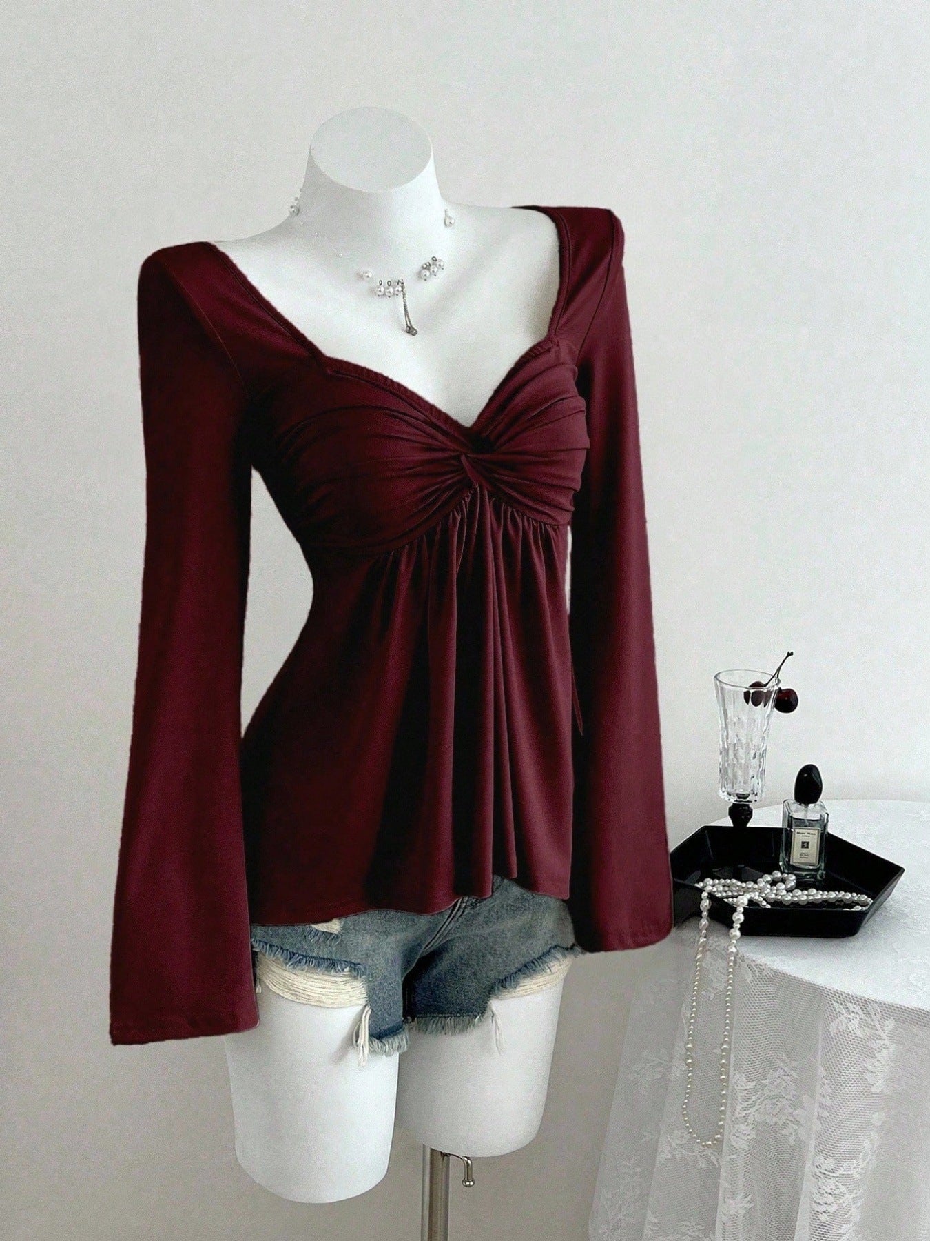 Elegant Solid Color Long Sleeve T-shirt In Polyester Fabric Featuring Folds Detail