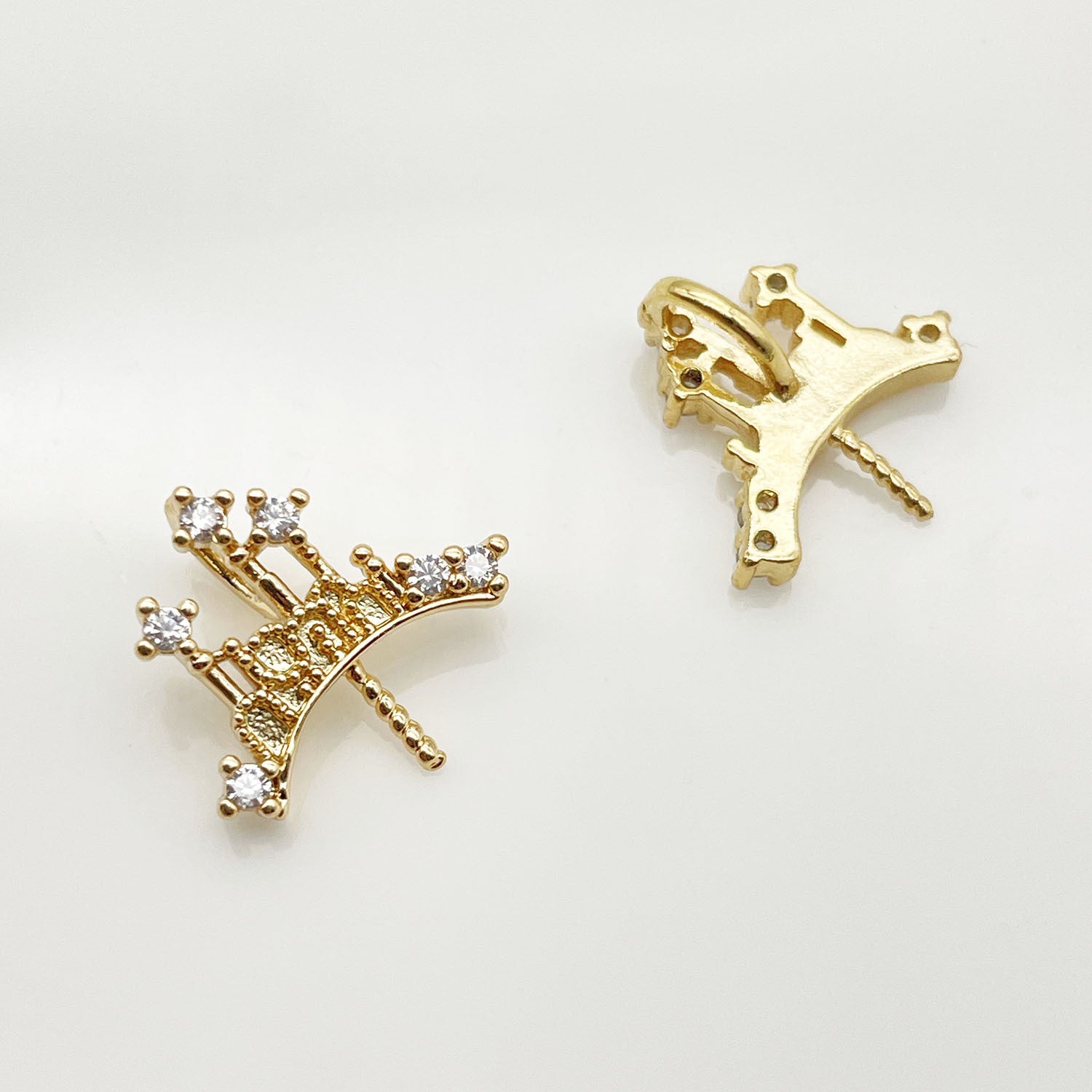 Copper Crown Pendant With Zircon Inlay, Electroplated Finish In Gold, Baroque Style DIY Jewelry