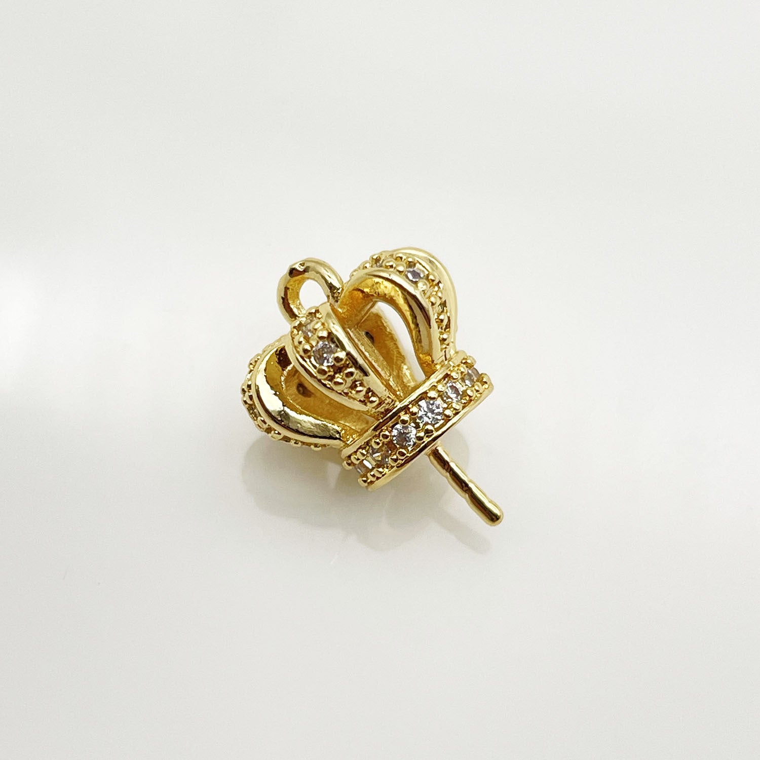 Crown Pendant In Copper With 18K Real Gold Plated Electroplated Finish Featuring Zircon Inlay, Baroque Style DIY Jewelry