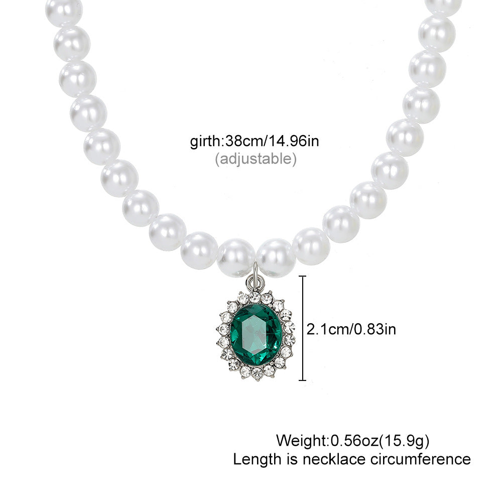 Heart Shape Necklace For Women With May Birthstone Emerald Rhinestones In Alloy, Featuring Beaded Chain