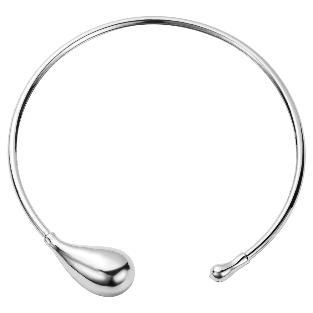 New Style Water Droplets Gold Choker Necklace For Women Featuring Electroplated Alloy Pendant