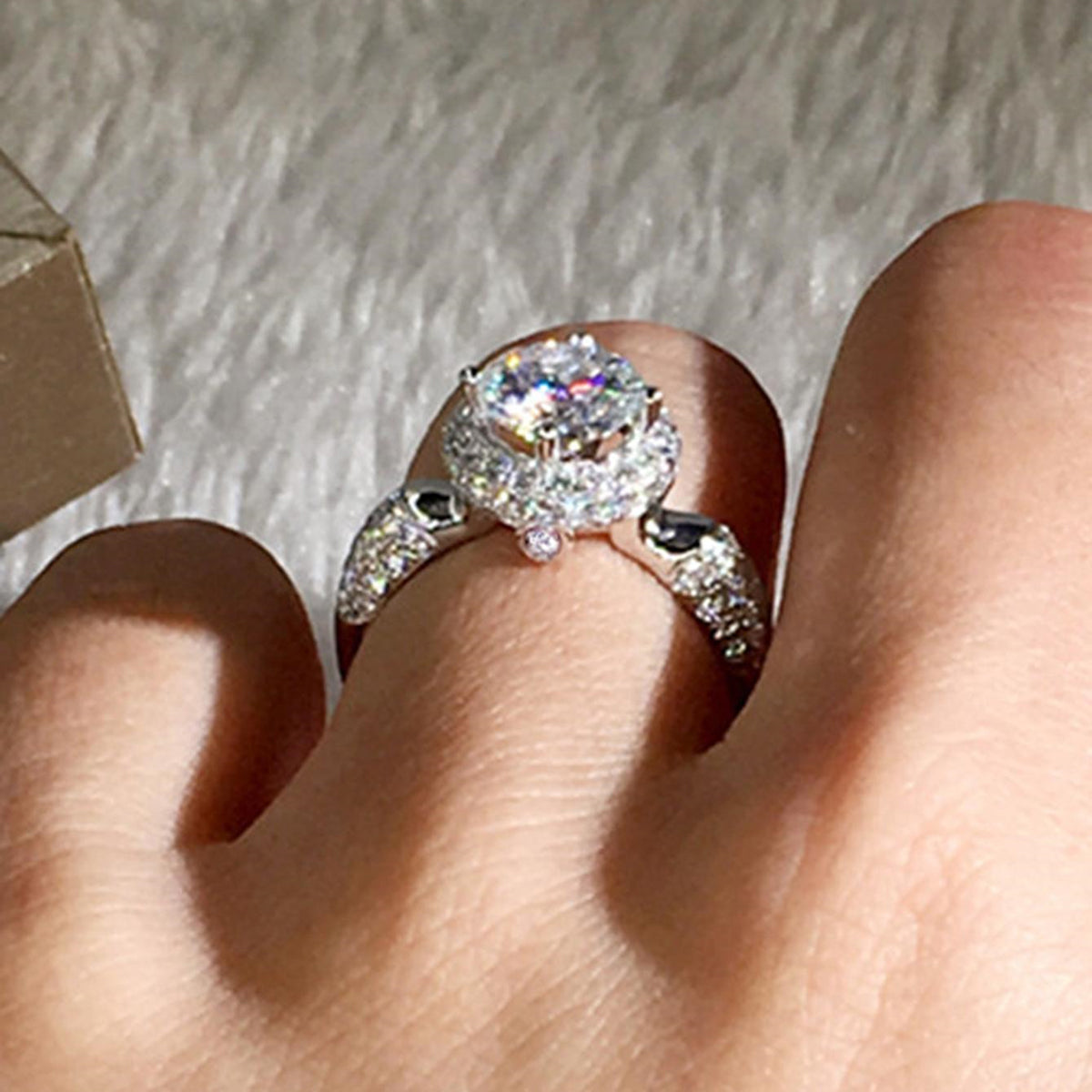Geometric Claw Setting Ring For Women In Copper With White K Plated Water Plating And Zircon Inlay