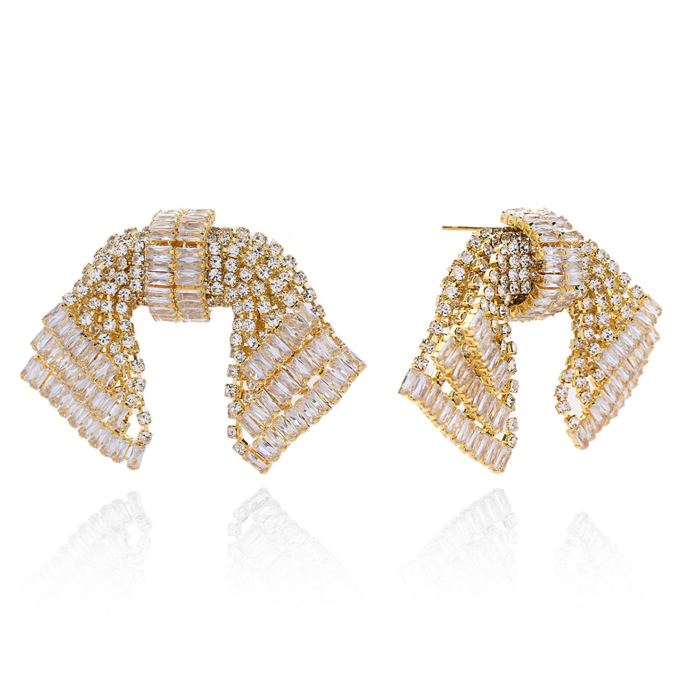 Luxurious Geometric Stud Earrings For Women With 14K Real Gold Plated Alloy And Rhinestone Inlay