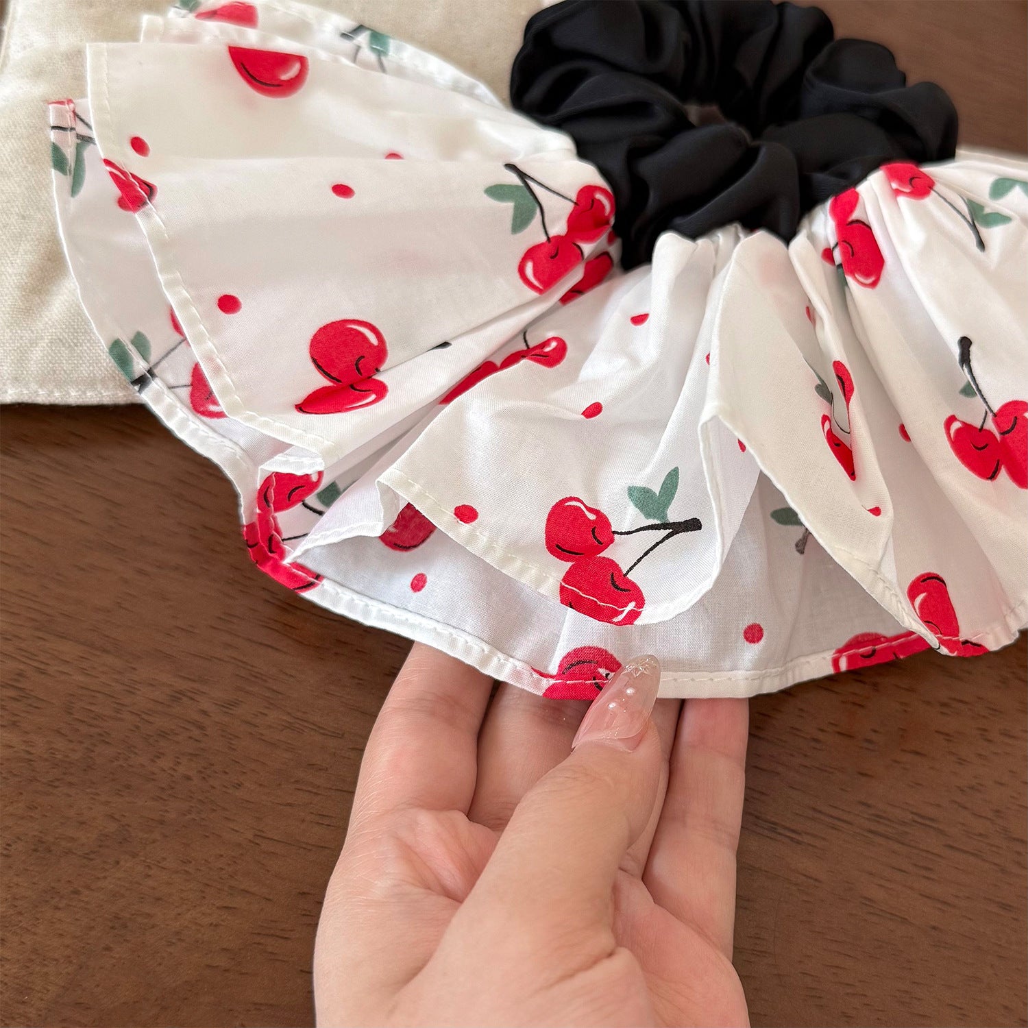 Sweet Cherry Pattern Cloth Scrunchie Hair Accessory For  Spring And Summer