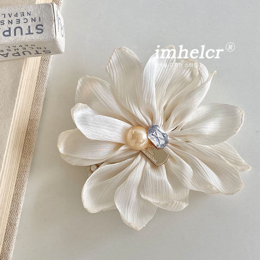 New Style Flowers Hairpin For Women Made With Soft Cloth, Perfect For Spring Season Accessories