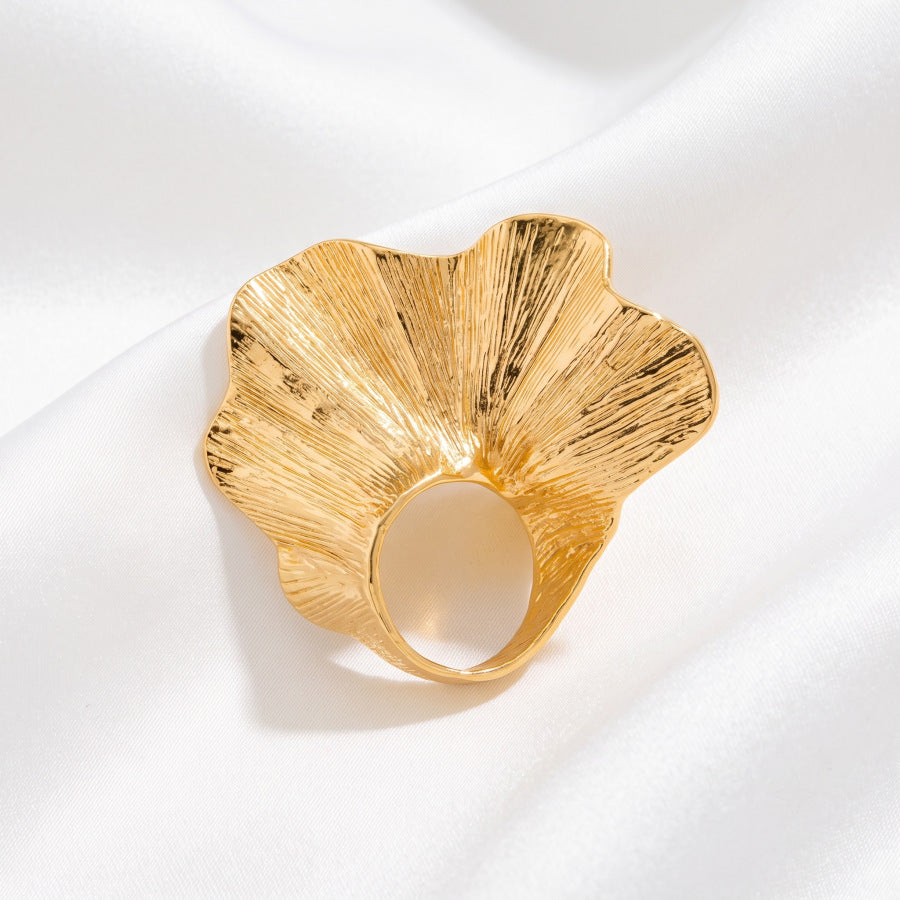 Exaggerated Ginkgo Leaf Ring For Women In Alloy With Electroplated Finish