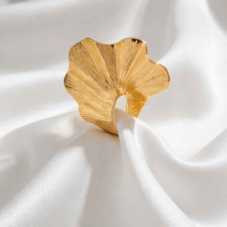 Exaggerated Ginkgo Leaf Ring For Women In Alloy With Electroplated Finish