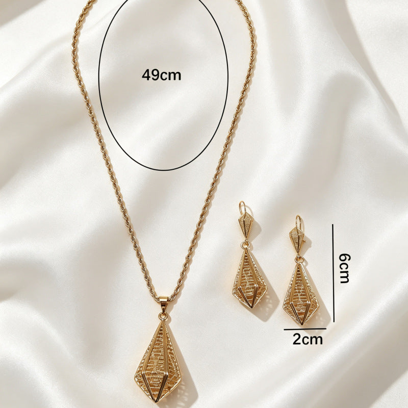 Unisex Geometric Jewelry Set Featuring Electroplated Golden Plated Alloy With Twisted Rope Chain