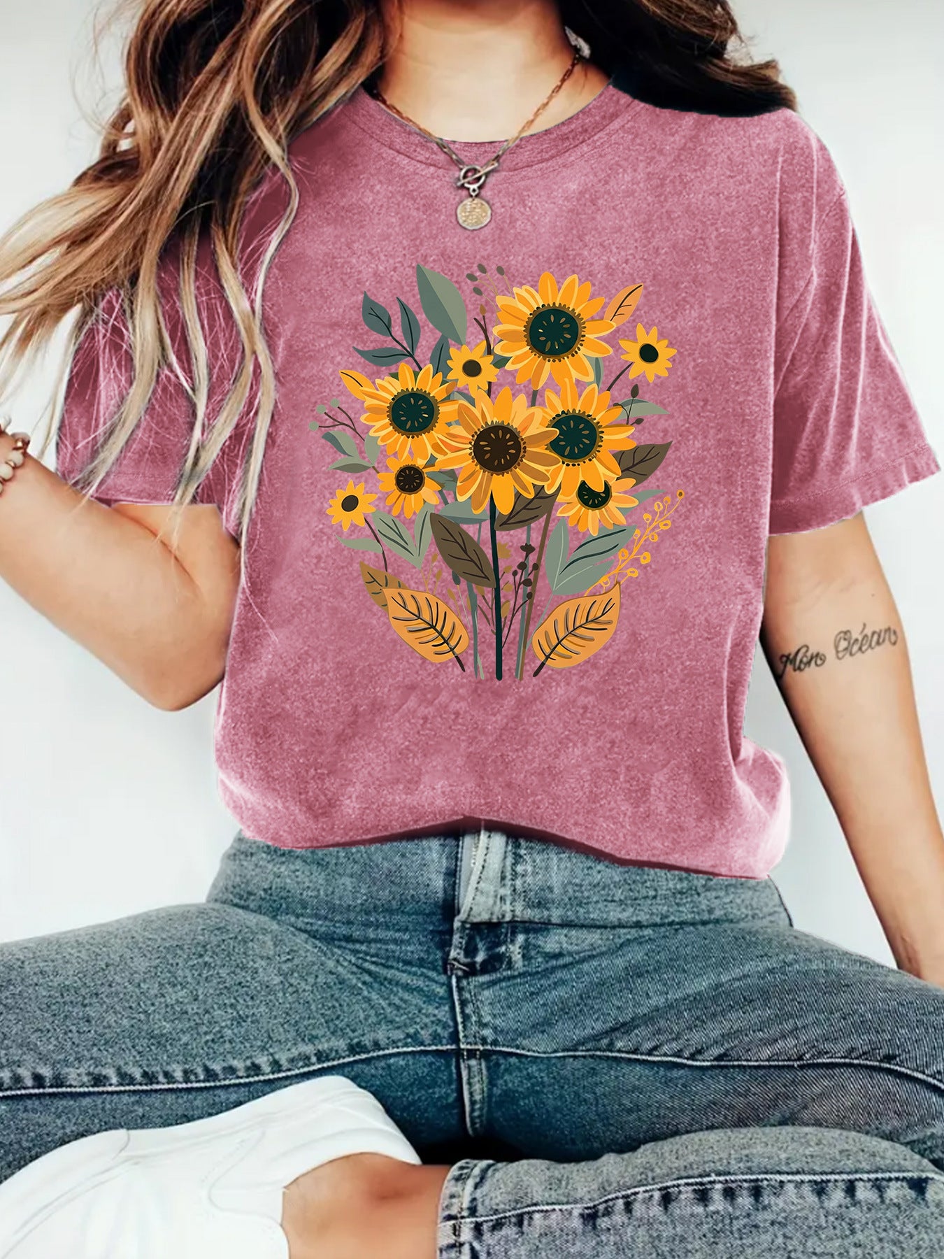 Casual Short Sleeve Cotton T-shirt For Women Featuring Plant Printing