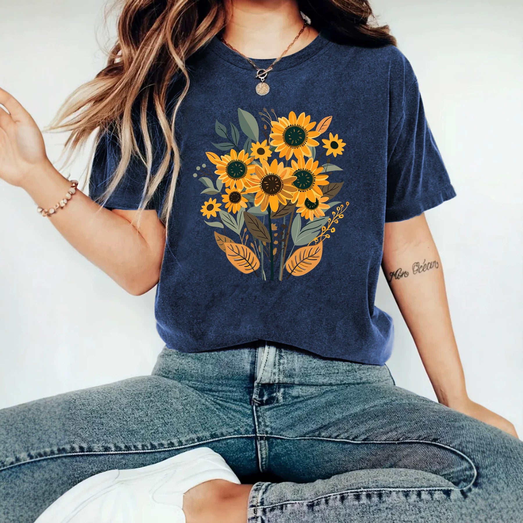 Casual Short Sleeve Cotton T-shirt For Women Featuring Plant Printing