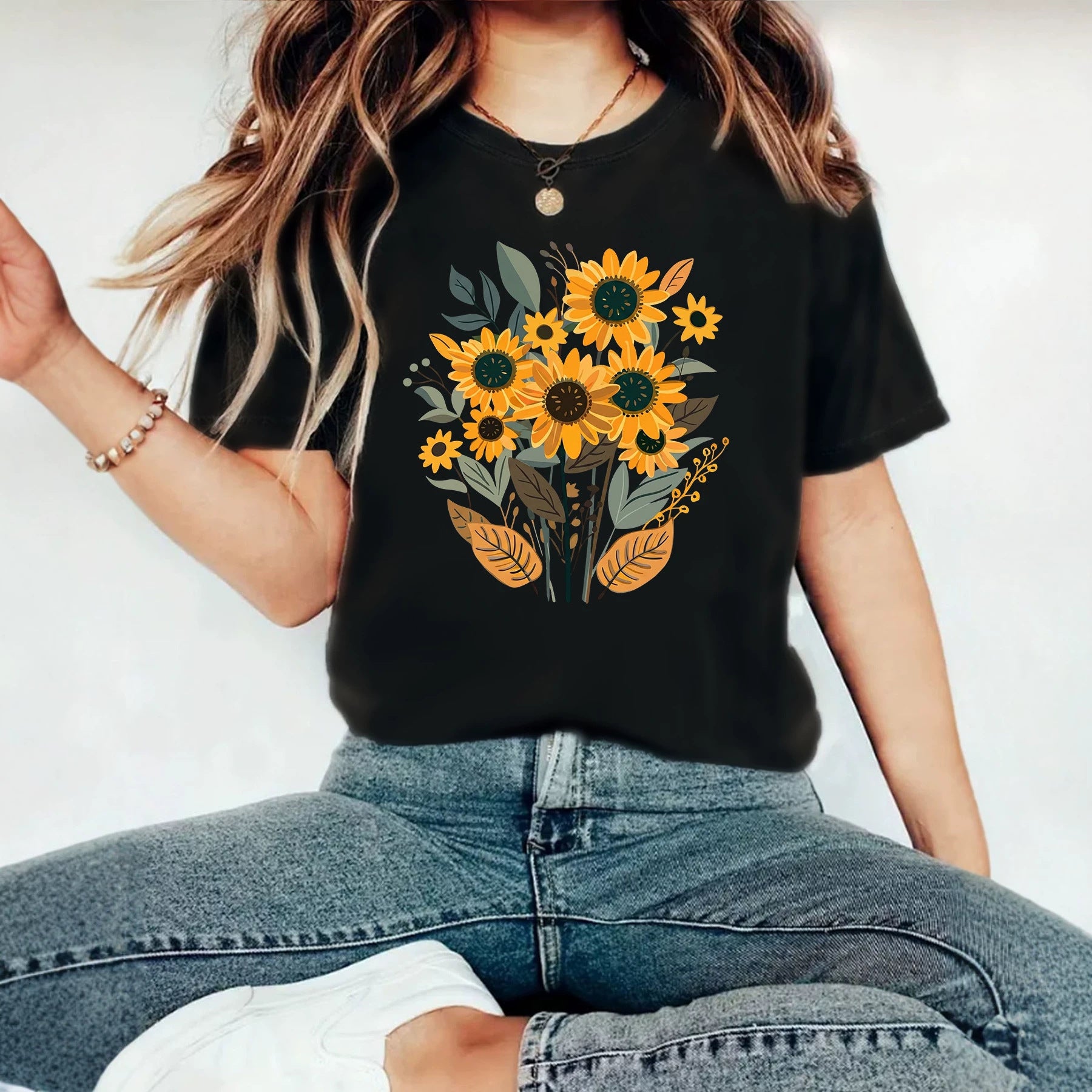 Casual Short Sleeve Cotton T-shirt For Women Featuring Plant Printing