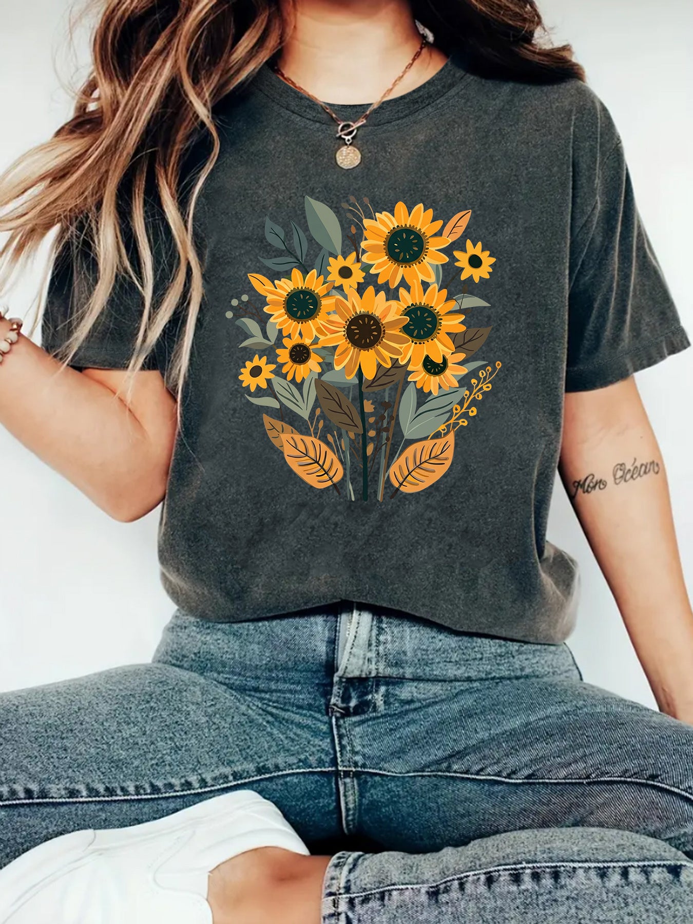 Casual Short Sleeve Cotton T-shirt For Women Featuring Plant Printing