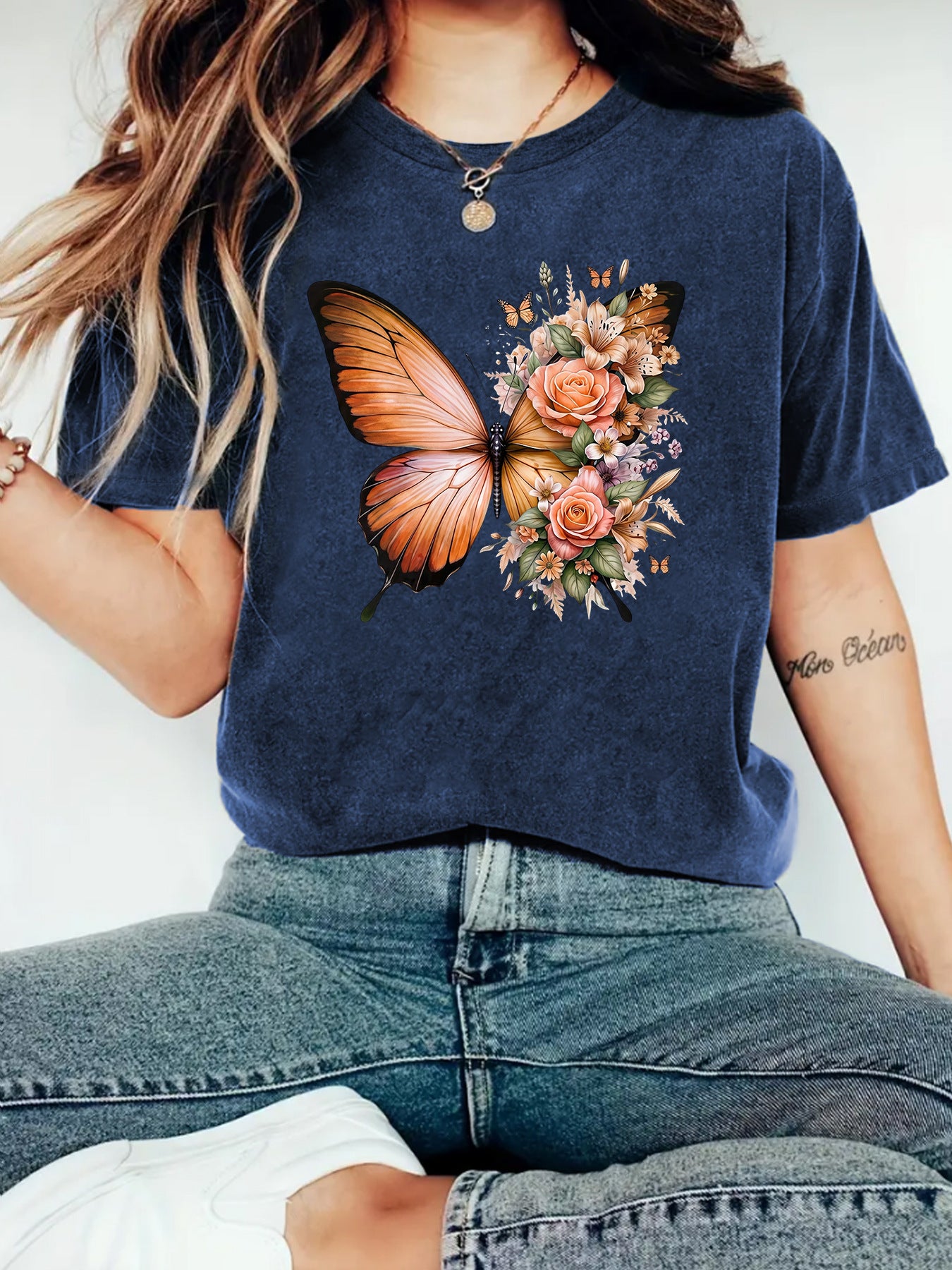 Casual Butterfly T-shirt With Short Sleeve, Cotton Fabric Featuring Printing Design