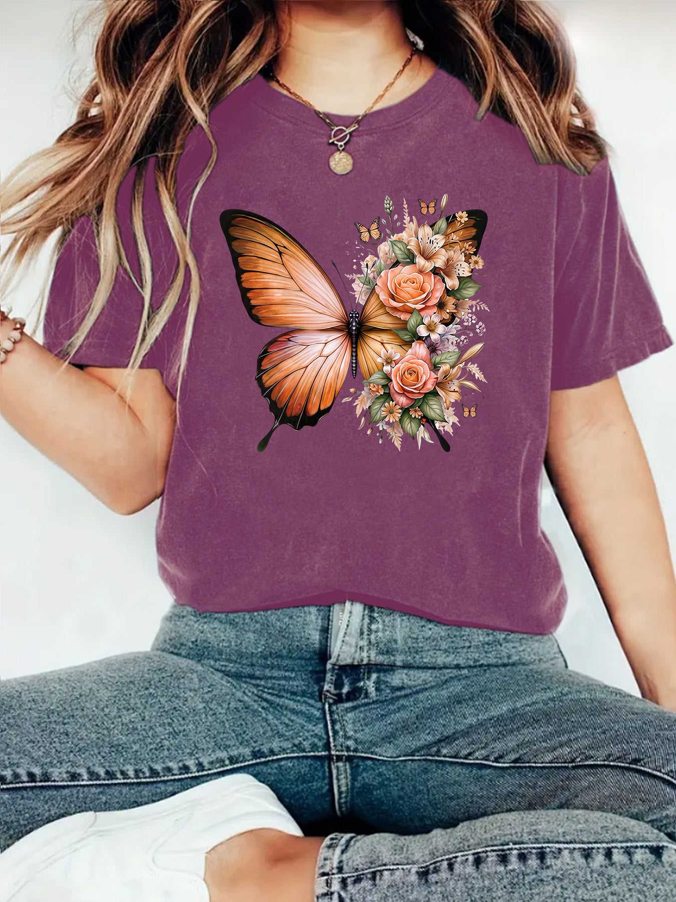 Casual Butterfly T-shirt With Short Sleeve, Cotton Fabric Featuring Printing Design