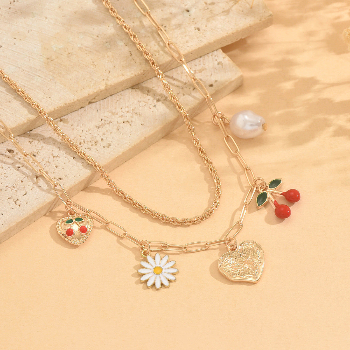 Bohemian Heart Shape Layered Necklace For Women With Zinc Alloy Pendant And Paperclip Chain