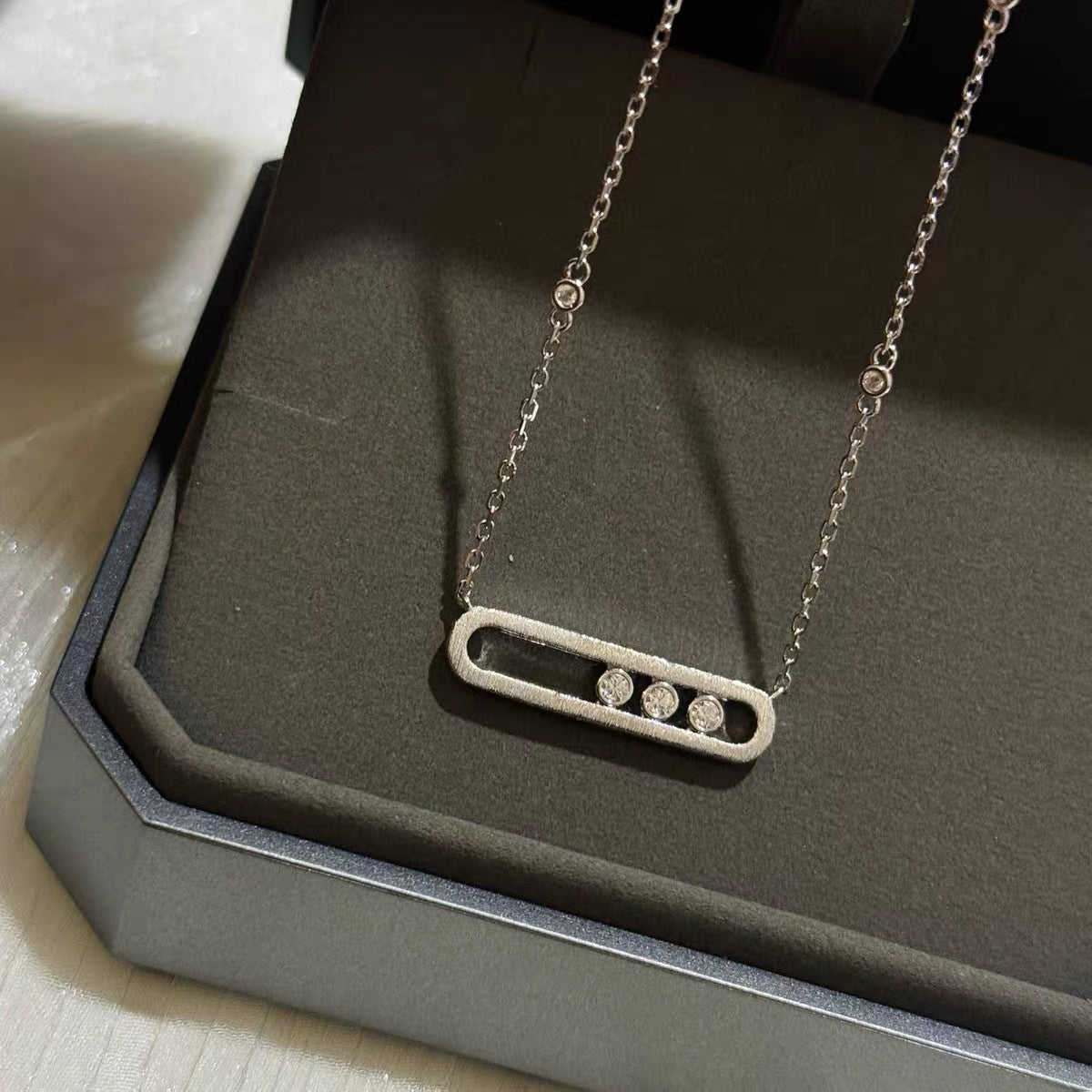 Brushed Rose Gold Paper Clip Necklace For Women In Copper With Zircon Inlay And Paperclip Chain