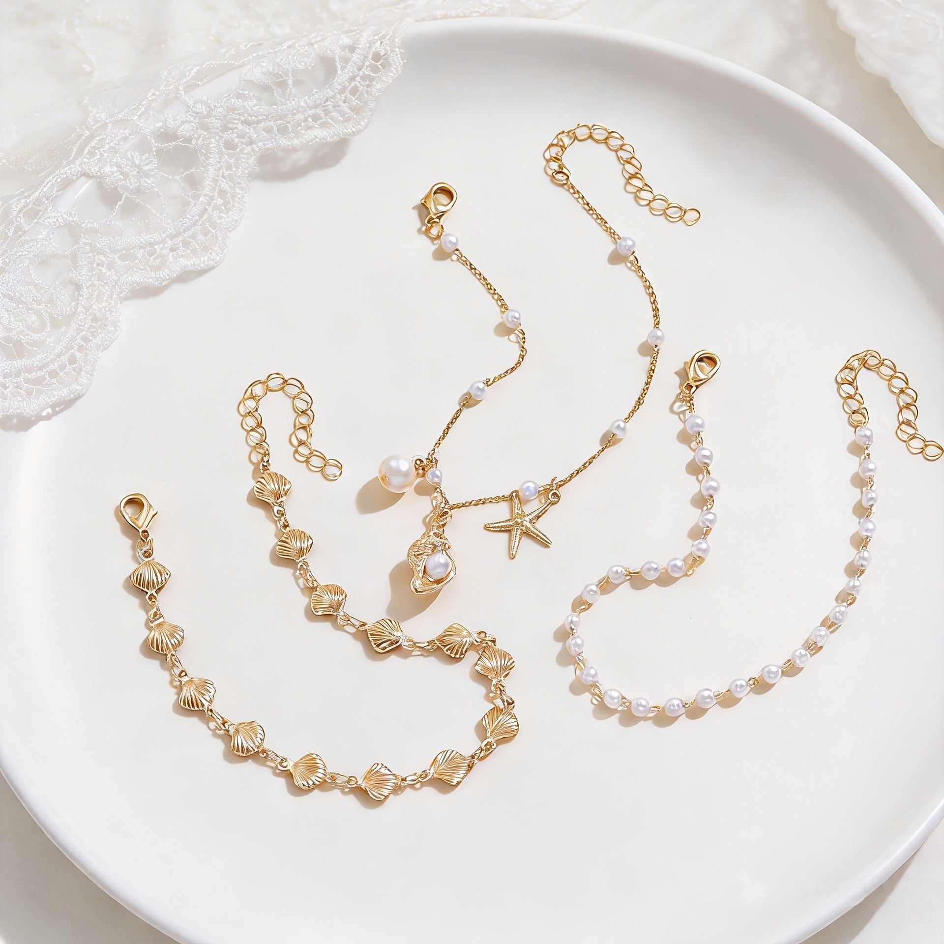 Luxurious Gold Alloy Anklet For Women With Shell Pattern Inlay, Elegant Foot Jewelry Accessory