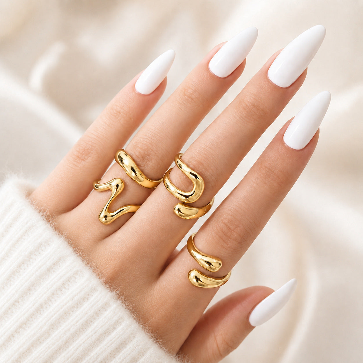 Irregular Gold Alloy Ring For Women Featuring Electroplated Craftsmanship