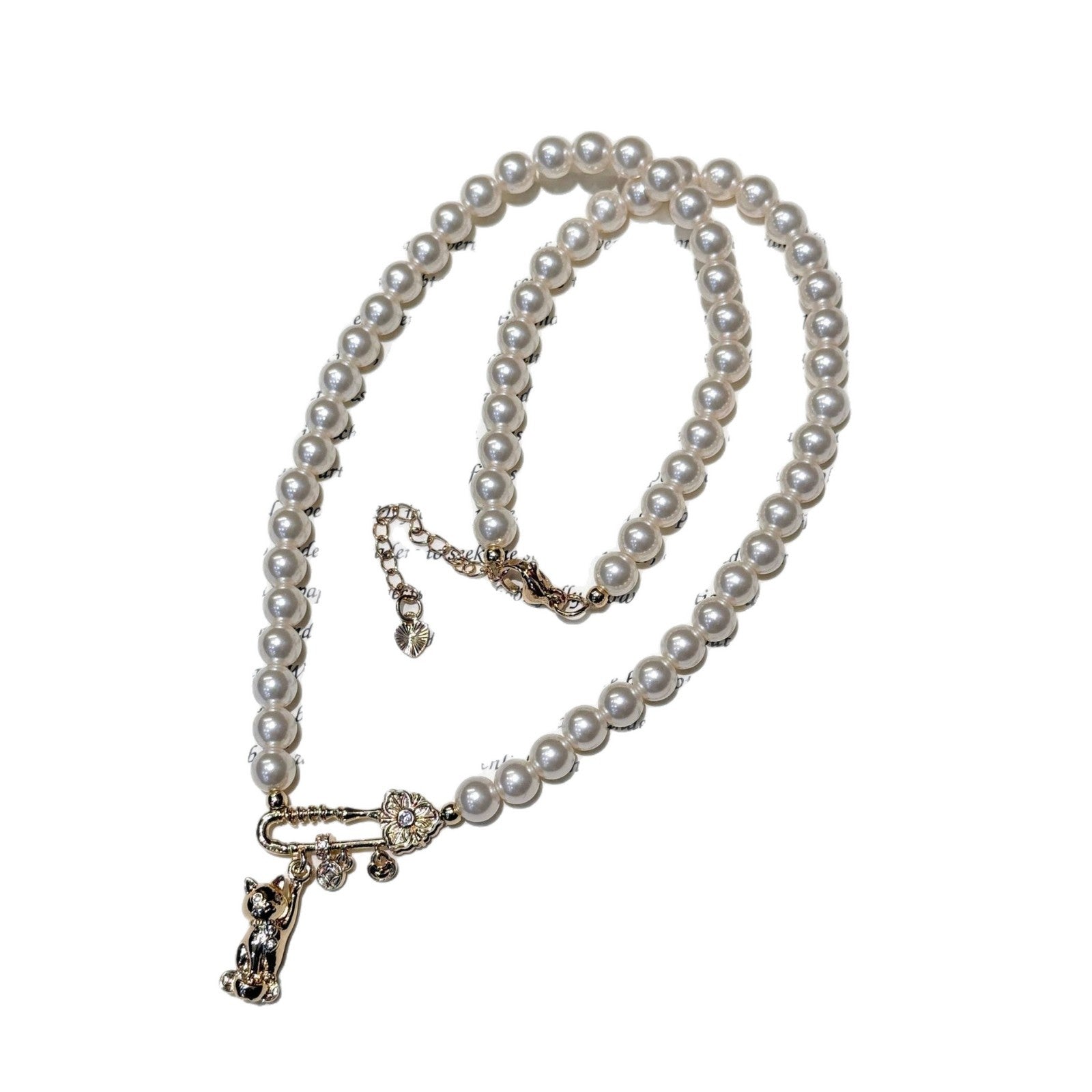 Three-dimensional Cat Necklace For Women With Imitation Pearl And Rhinestone Pendant In Alloy, Featuring Paperclip Chain
