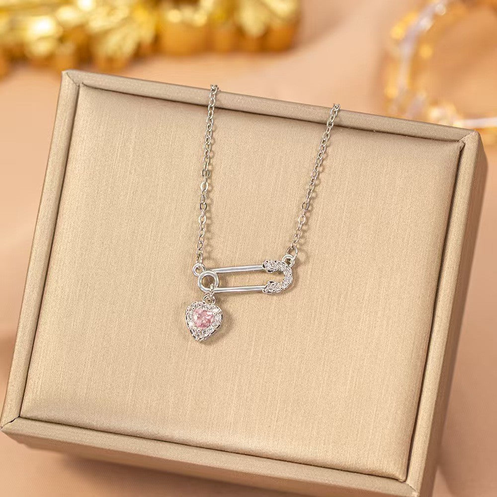 New Style Paper Clip Necklace For Women In 18K Real Gold Plated Copper With Rhinestones And Paperclip Chain